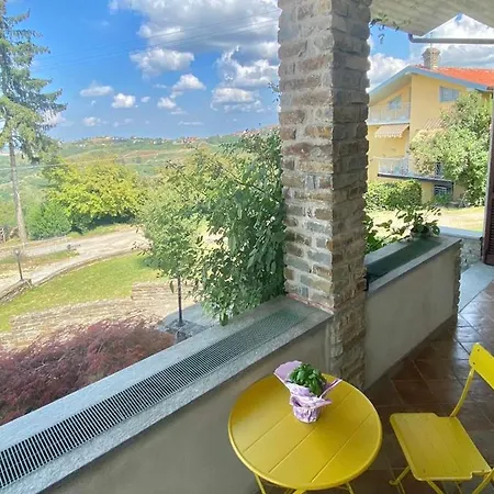 Spicchio Di Langa - Casa Indipendente Tra Le Vigne E Le Alpi *