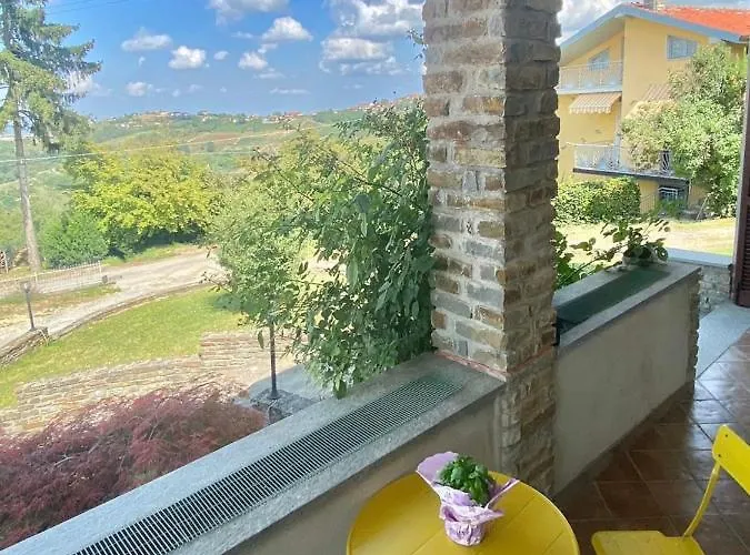 Spicchio Di Langa - Casa Indipendente Tra Le Vigne E Le Alpi *